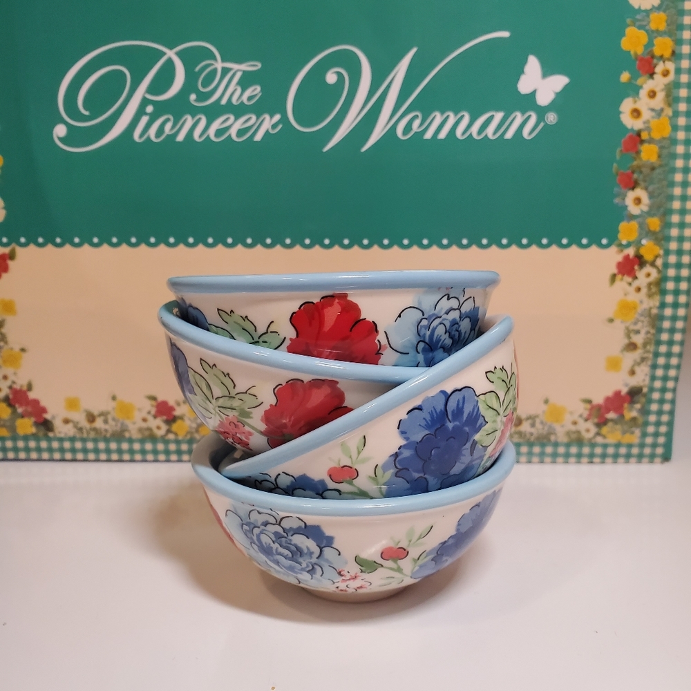 The Pioneer Woman Classic Charm Dip Bowl
